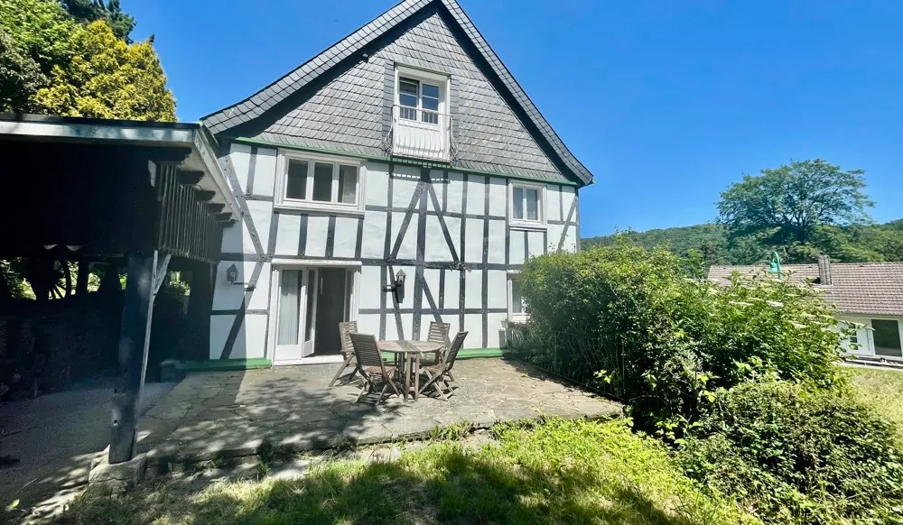 Einzigartiges denkmalgeschütztes Fachwerkhaus Grenze Wiehl