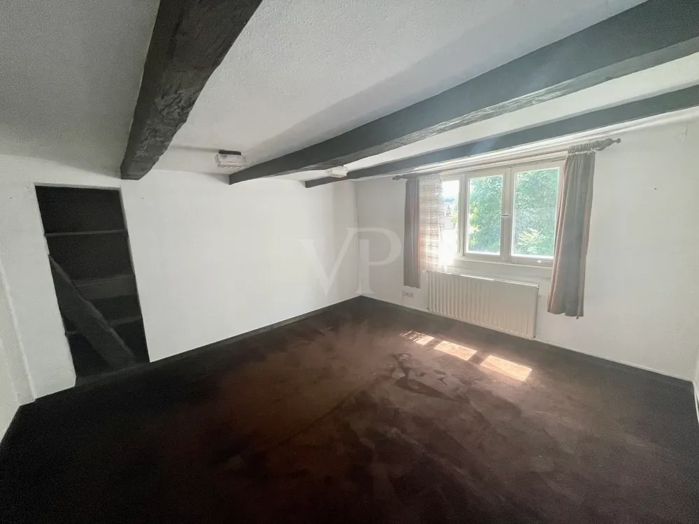 Casa a graticcio unica nel suo genere, tutelata come monumento storico, al confine con Wiehl