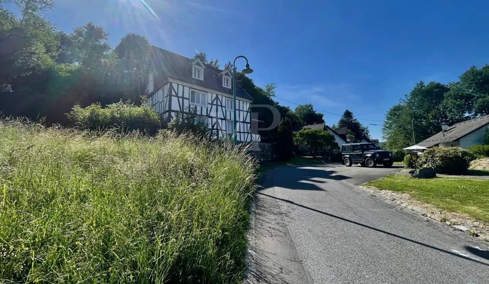 Einzigartiges denkmalgeschütztes Fachwerkhaus Grenze Wiehl