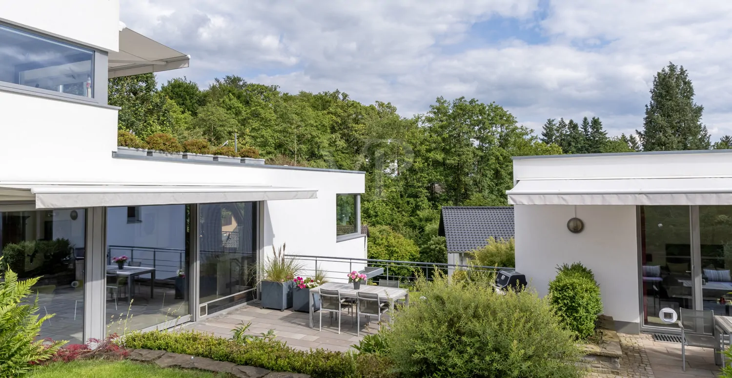 Hauptterrasse 1 Garten