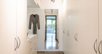 von_poll_real_estate_property_25131028_image_17