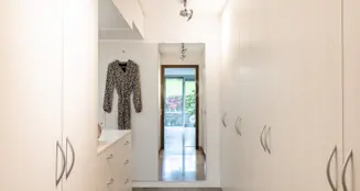 von_poll_real_estate_property_25131028_image_18