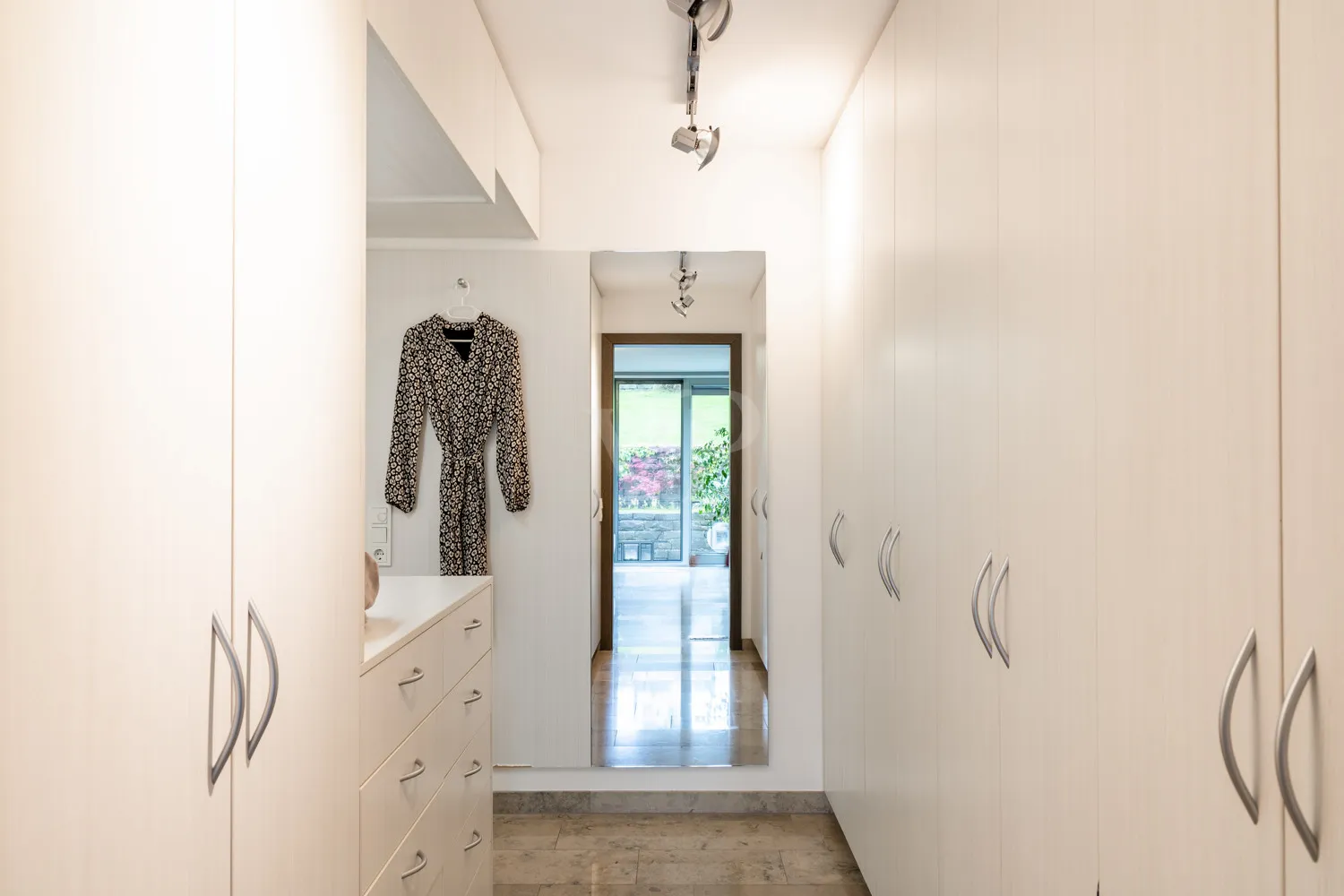 Ankleidezimmer Haus 1