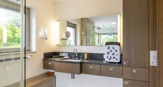 von_poll_real_estate_property_25131028_image_20