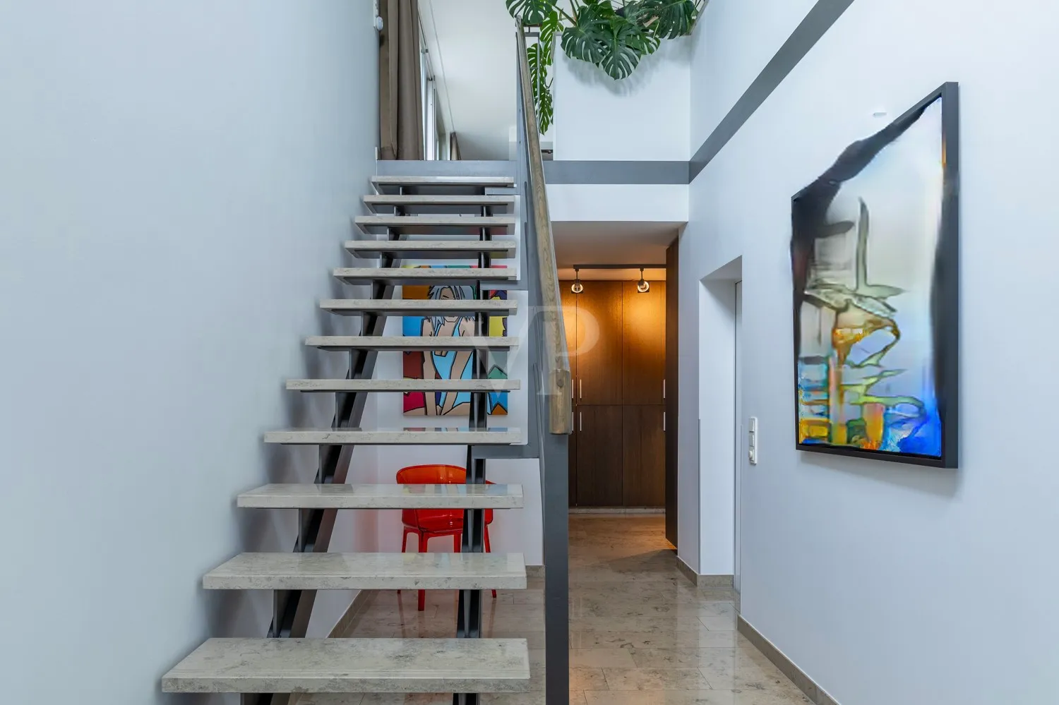 Treppenaufgang Haus 1