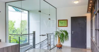 von_poll_real_estate_property_25131028_image_20