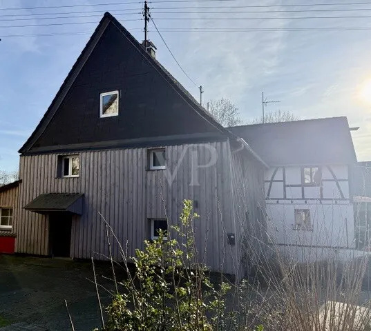 Charmantes Fachwerk-Ensemble mit großem Potenzial in Oberwiehl