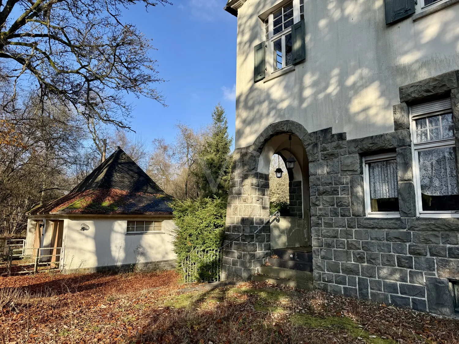 Traumhafte Jugendstilvilla mit Bauland in Wiehl