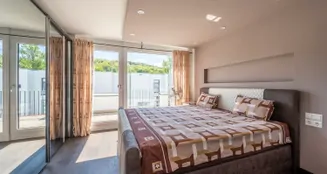 von_poll_real_estate_property_24079007_image_22