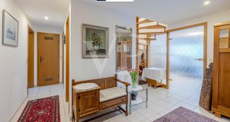 von_poll_real_estate_property_24079068_image_0