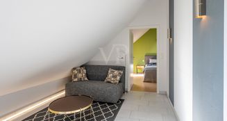 von_poll_real_estate_property_24079055VM_image_13