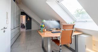 von_poll_real_estate_property_24079055VM_image_14