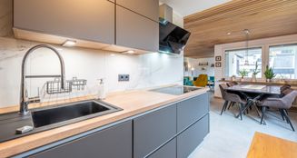 von_poll_real_estate_property_24079049_image_1