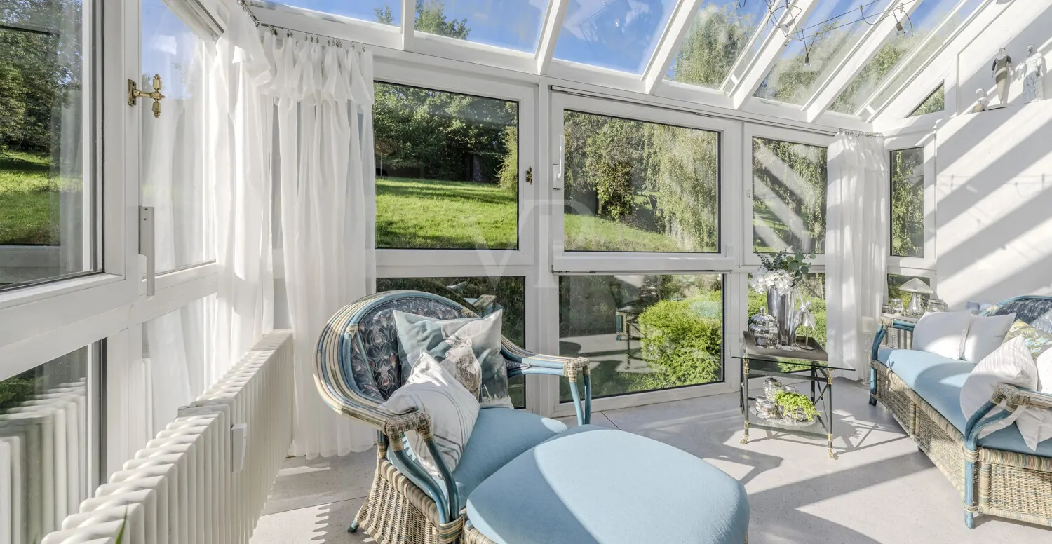 Wintergarten mit Blick ins Grüne