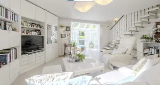 von_poll_real_estate_property_25079049_image_0