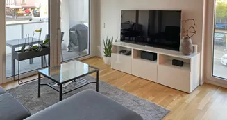 von_poll_real_estate_property_25079062_image_1