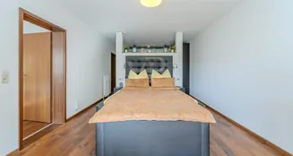 von_poll_real_estate_property_25079069_image_3