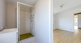 von_poll_real_estate_property_26079010_image_8