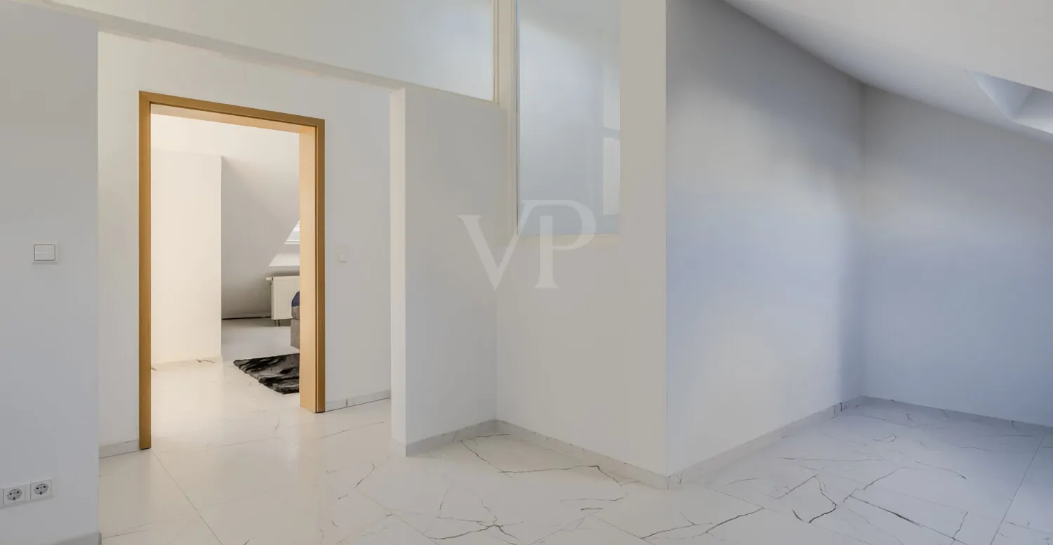 Schlafzimmer 1 im Dachgeschoss