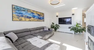 von_poll_real_estate_property_25079026_image_6