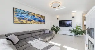 von_poll_real_estate_property_25079026_image_6