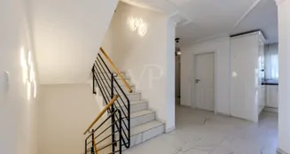 von_poll_real_estate_property_25079026_image_11