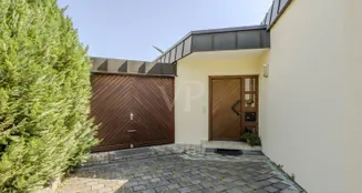 von_poll_real_estate_property_25079035_image_2