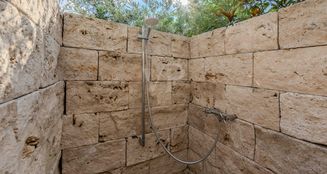 von_poll_real_estate_property_25079037_image_9