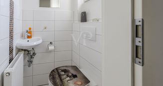 von_poll_real_estate_property_25079042_image_8