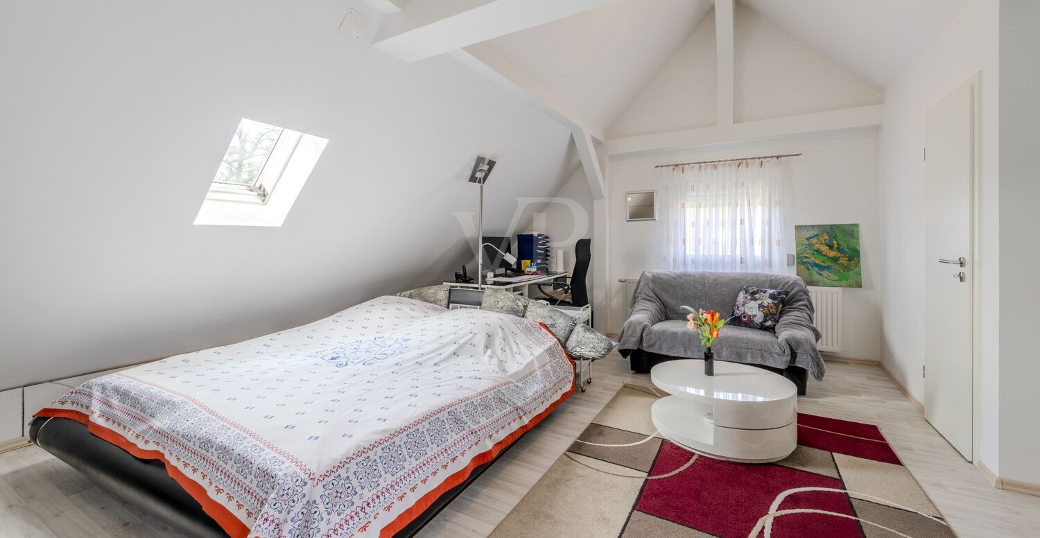 Schlafzimmer DG