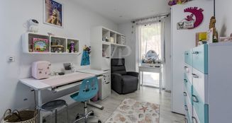 von_poll_real_estate_property_25079047_image_14