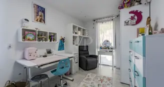 von_poll_real_estate_property_25079047_image_14