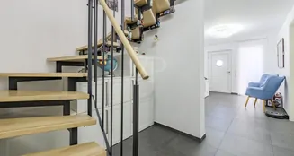 von_poll_real_estate_property_25079047_image_3