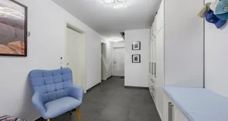 von_poll_real_estate_property_25079047_image_2