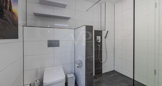von_poll_real_estate_property_25079047_image_16