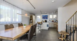 von_poll_real_estate_property_25079047_image_8