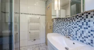 von_poll_real_estate_property_25079029_image_11