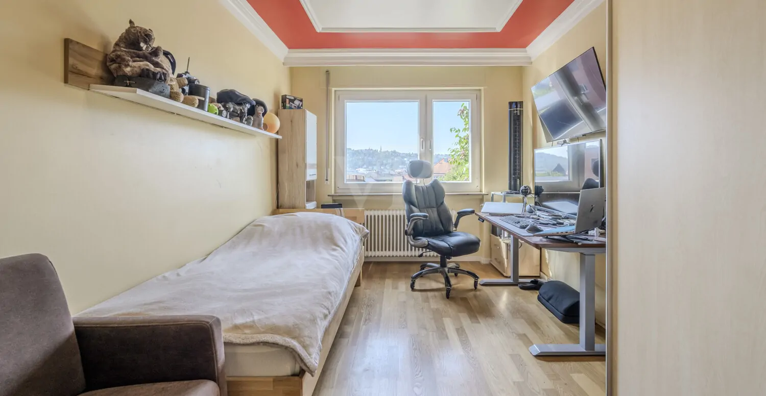 Schlafzimmer / Büro 2
