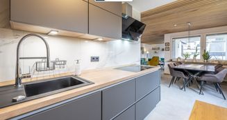 von_poll_real_estate_property_24079049VM_image_0