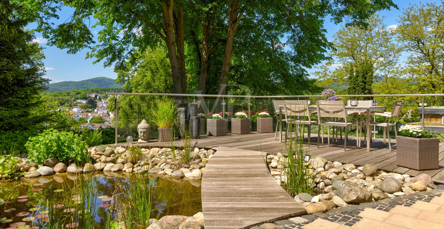 Sonnenterrasse mit Blick