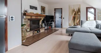 von_poll_real_estate_property_25082128_image_2