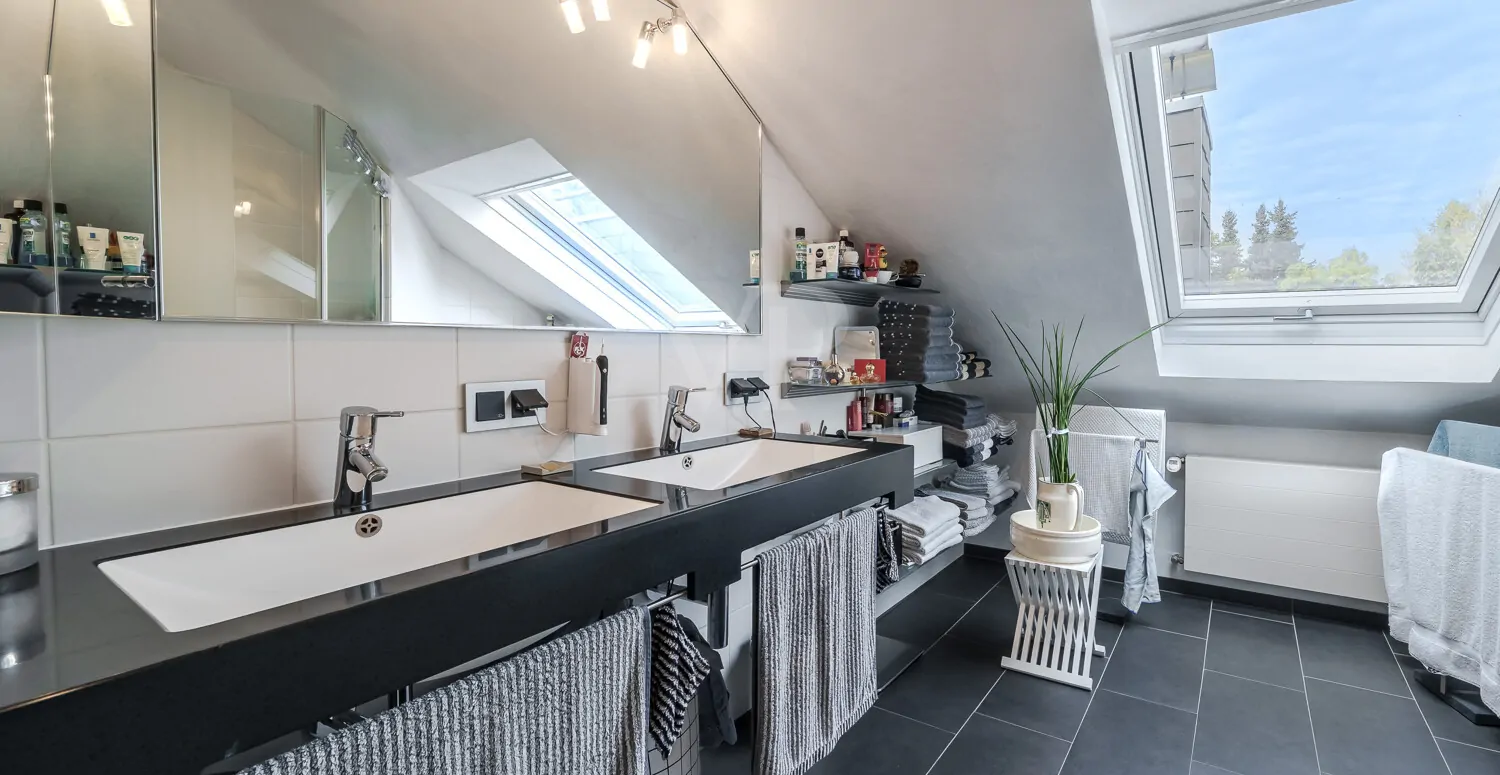 Großzügiges Badezimmer