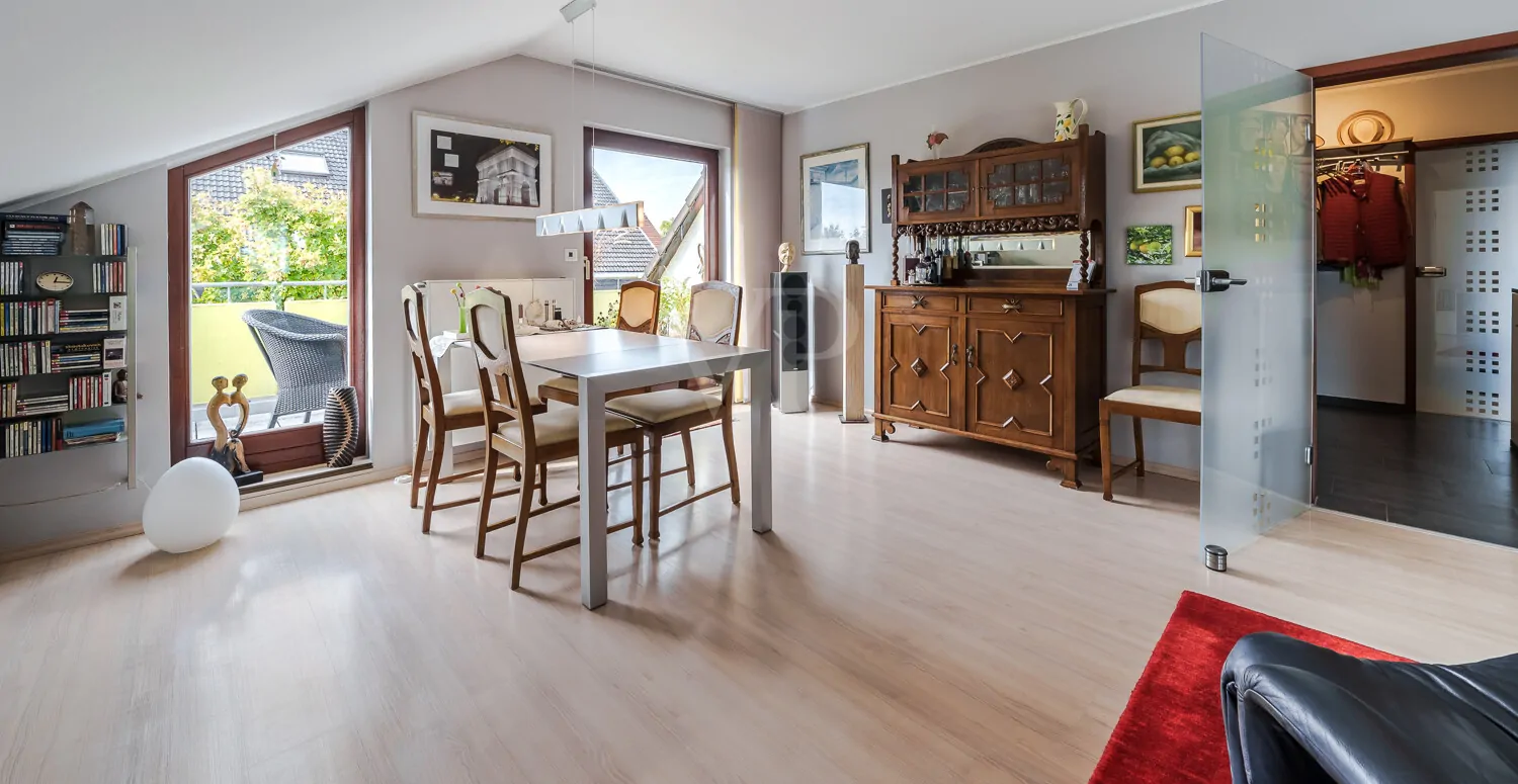 Sonnendurchfluteter Essbereich