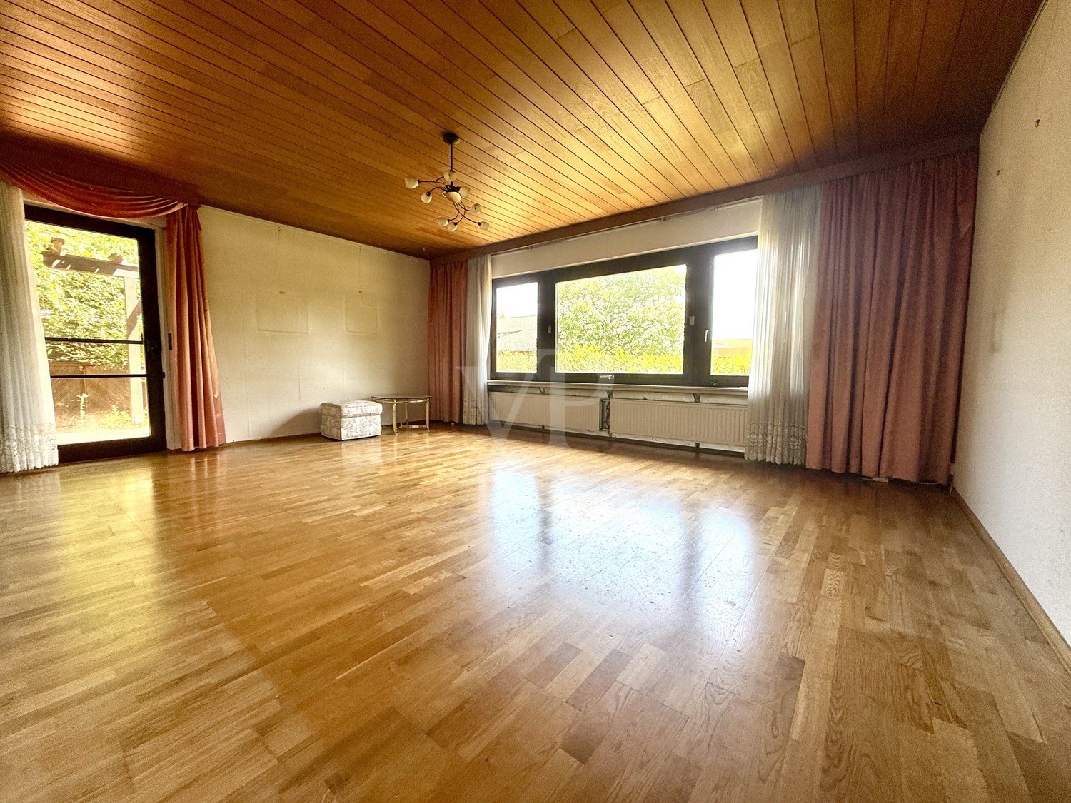 Wohnzimmer mit Terrassenzugang