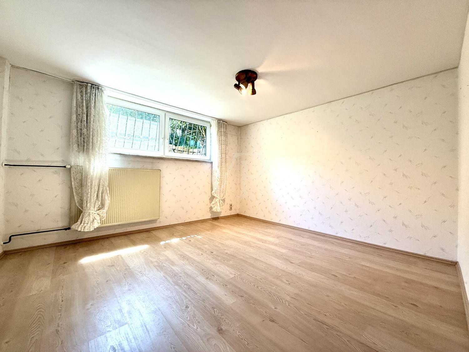 Zimmer II UG