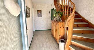 von_poll_real_estate_property_25082109_image_16