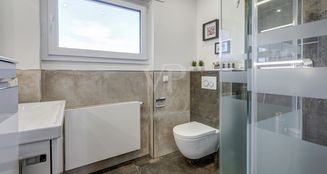von_poll_real_estate_property_25082088_image_6