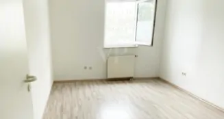 von_poll_real_estate_property_25082101_image_0