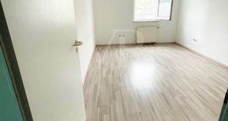 von_poll_real_estate_property_25082091_image_2