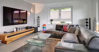 von_poll_real_estate_property_25082116_image_2